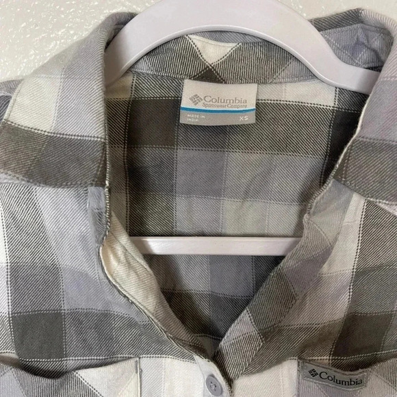 Columbia Long Sleeve Button Up - Picture 3 of 5